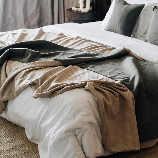 Bed Linens for Hot Weather: Ensuring Comfortable Sleep