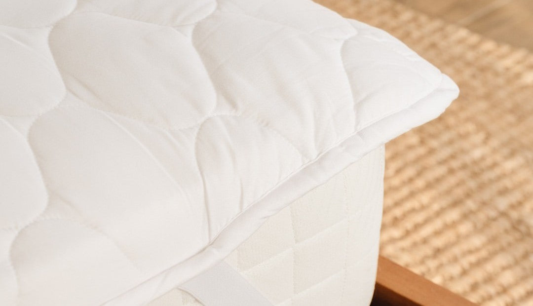 Dacron vs Terry Waterproof Bed Protector: What’s The Best Option For You?